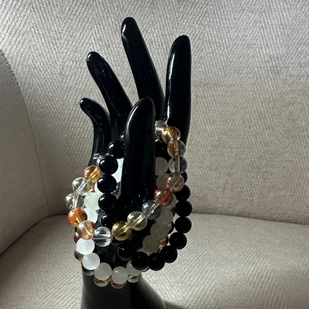 Bracelets Multi-Color Beaded Bracelet Set of (4) - Picture 1 of 5